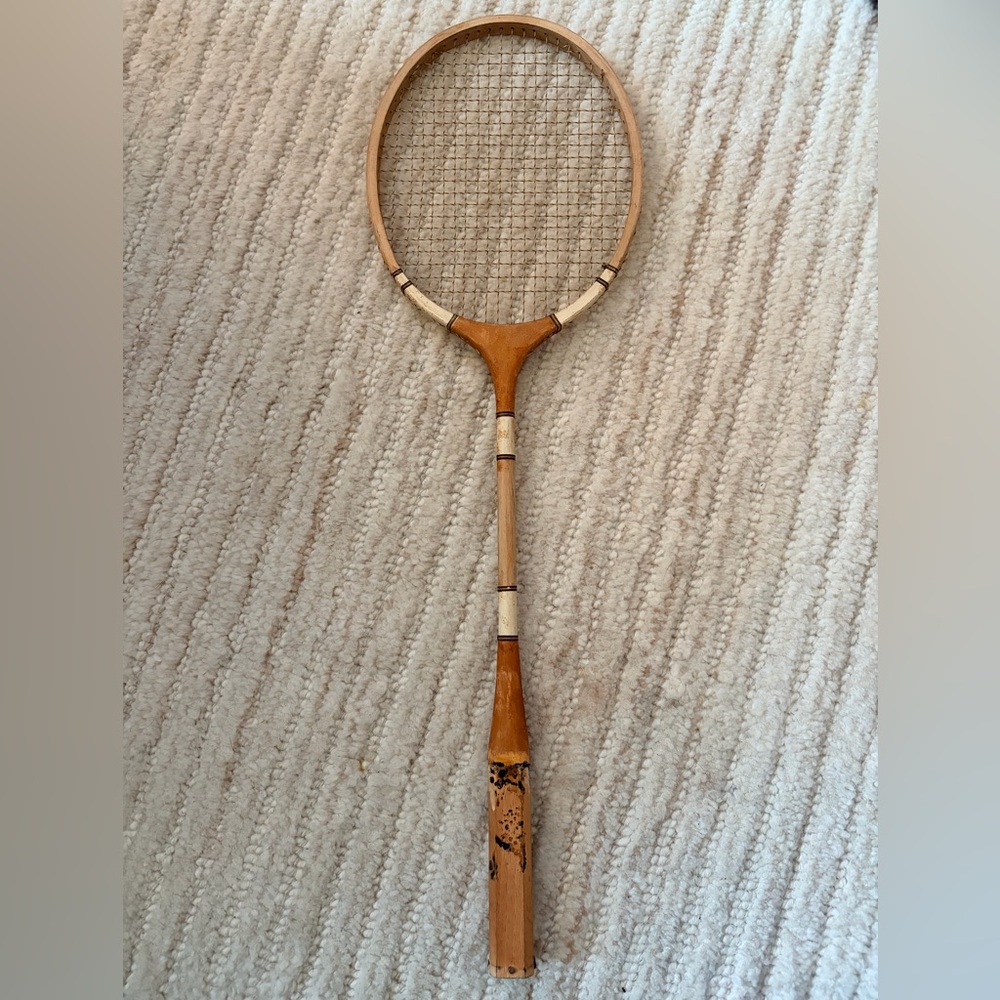 Vintage Dumont Wooden Badminton Racket - Picture 3 of 5